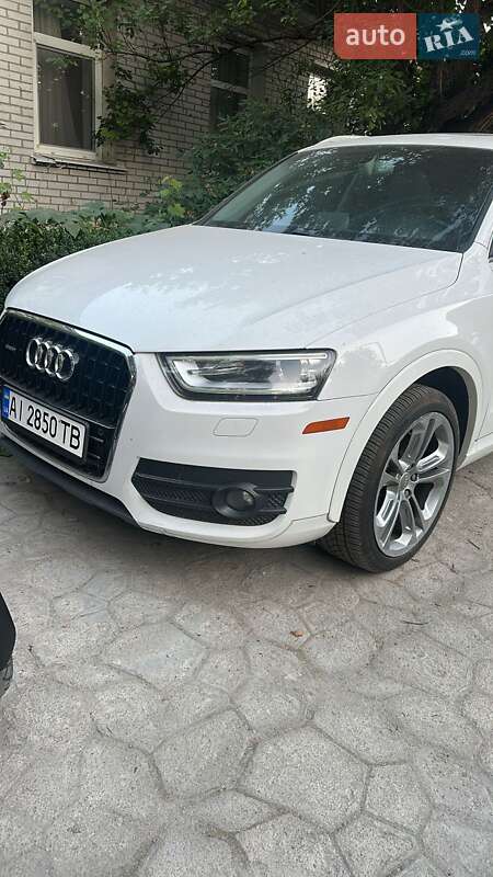 Позашляховик / Кросовер Audi Q3 2015 в Василькові