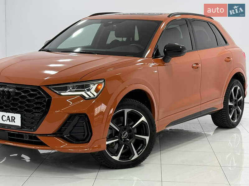 Внедорожник / Кроссовер Audi Q3 2022 в Одессе