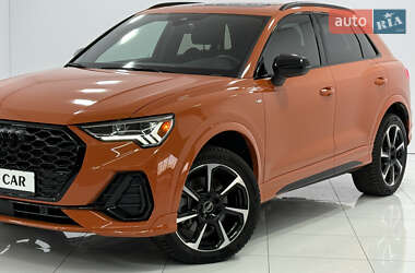Внедорожник / Кроссовер Audi Q3 2022 в 
