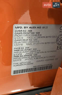 Внедорожник / Кроссовер Audi Q3 2022 в 