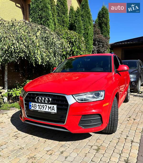 Позашляховик / Кросовер Audi Q3 2016 в Києві