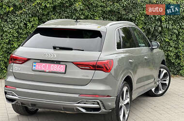 Позашляховик / Кросовер Audi Q3 2019 в 