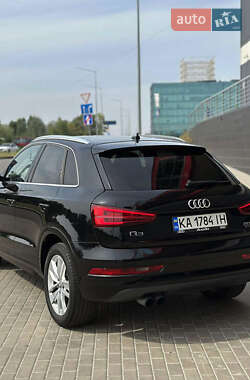 Позашляховик / Кросовер Audi Q3 2017 в 