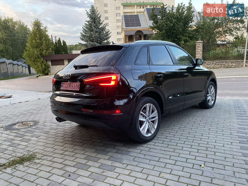 Внедорожник / Кроссовер Audi Q3 2017 в Тернополе
