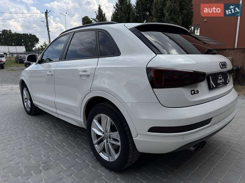 Внедорожник / Кроссовер Audi Q3 2017 в Виннице