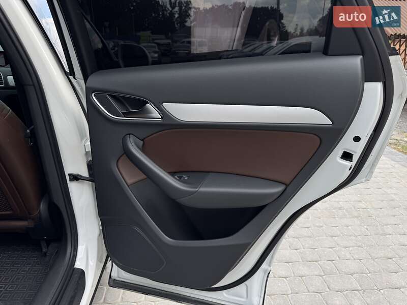 Внедорожник / Кроссовер Audi Q3 2017 в Виннице