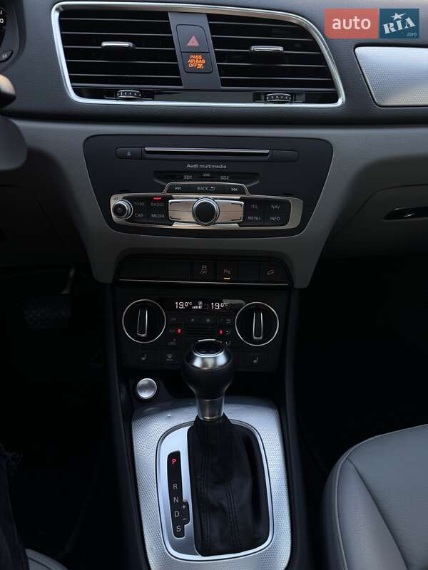 Позашляховик / Кросовер Audi Q3 2017 в Одесі