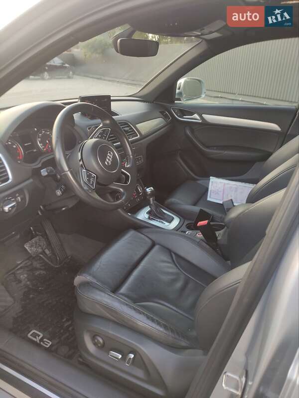 Внедорожник / Кроссовер Audi Q3 2018 в Львове