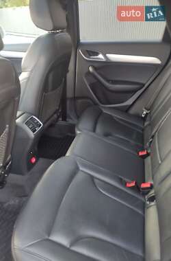 Внедорожник / Кроссовер Audi Q3 2018 в 