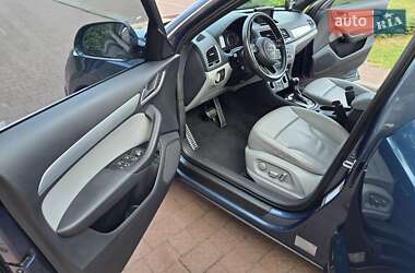 Внедорожник / Кроссовер Audi Q3 2016 в 