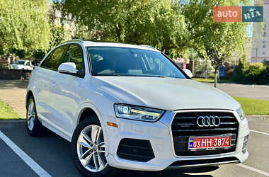 Внедорожник / Кроссовер Audi Q3 2017 в Киеве