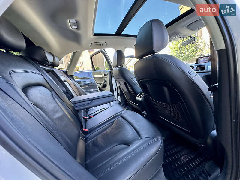 Внедорожник / Кроссовер Audi Q3 2017 в Киеве