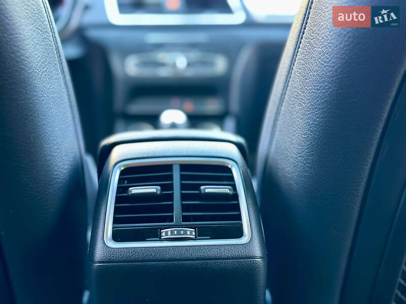 Внедорожник / Кроссовер Audi Q3 2017 в Киеве