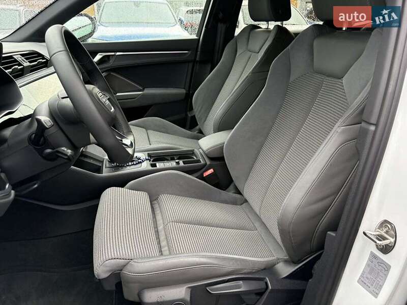 Внедорожник / Кроссовер Audi Q3 2024 в Ивано-Франковске
