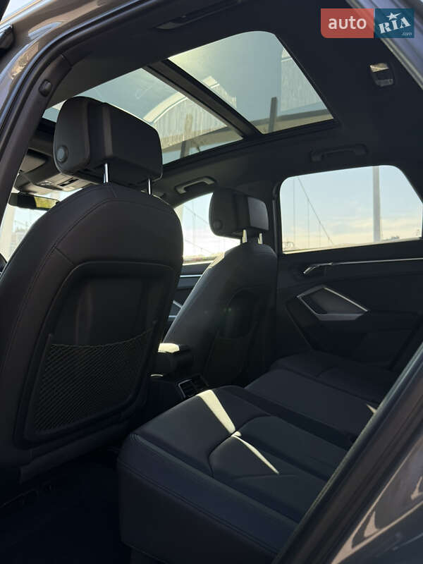 Внедорожник / Кроссовер Audi Q3 2019 в Киеве фото 5 Внедорожник / Кроссовер Audi Q3 2019 в Киеве