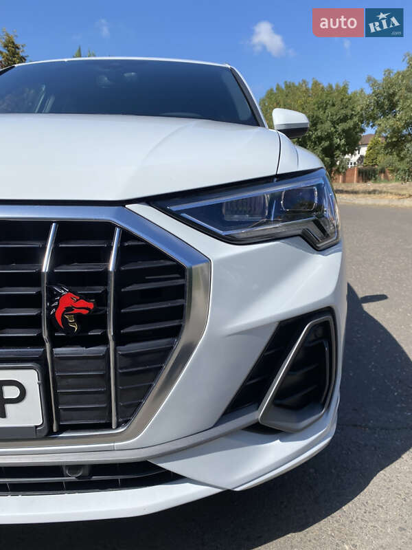 Позашляховик / Кросовер Audi Q3 2019 в Одесі