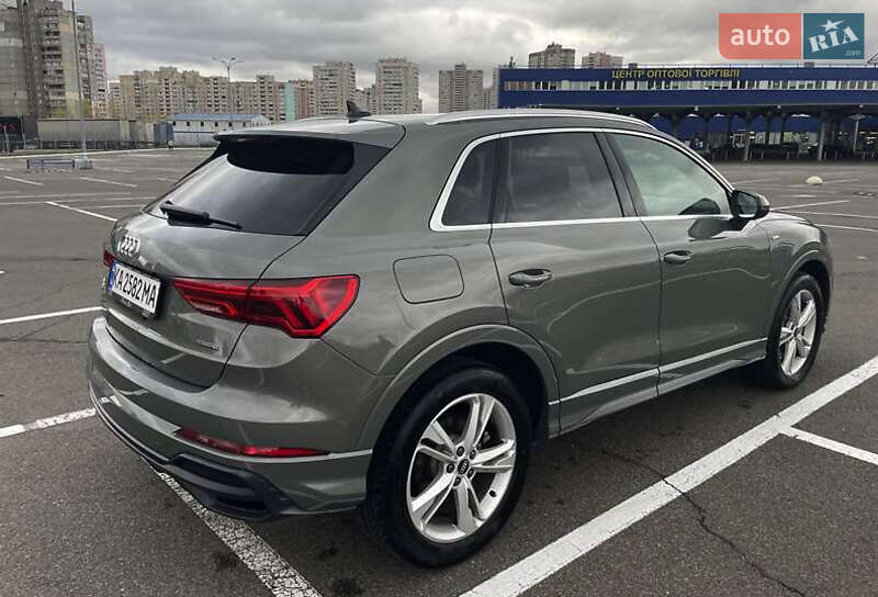 Внедорожник / Кроссовер Audi Q3 2021 в Львове