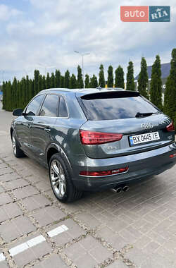 Внедорожник / Кроссовер Audi Q3 2017 в 