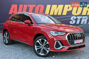Позашляховик / Кросовер Audi Q3 2021 в Стрию