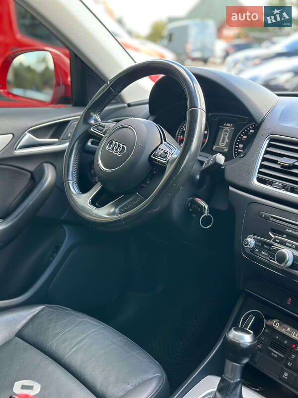 Внедорожник / Кроссовер Audi Q3 2017 в Ивано-Франковске