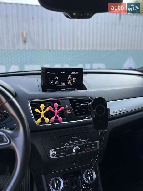 Внедорожник / Кроссовер Audi Q3 2015 в Ивано-Франковске