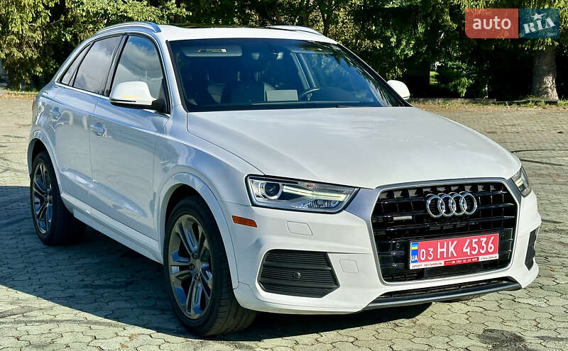 Внедорожник / Кроссовер Audi Q3 2016 в 