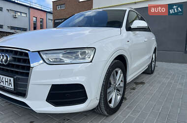 Внедорожник / Кроссовер Audi Q3 2017 в 
