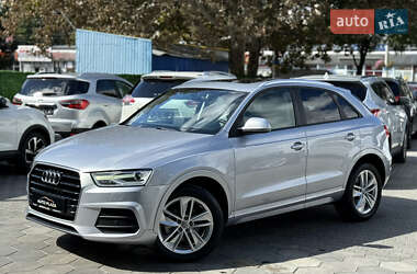 Позашляховик / Кросовер Audi Q3 2017 в 