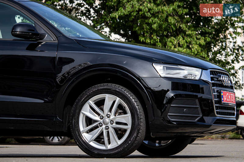 Внедорожник / Кроссовер Audi Q3 2016 в Львове