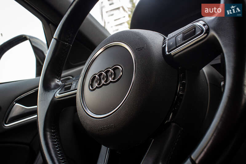 Внедорожник / Кроссовер Audi Q3 2016 в Львове
