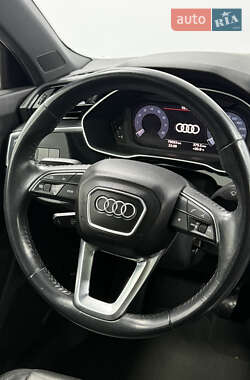 Внедорожник / Кроссовер Audi Q3 2019 в 