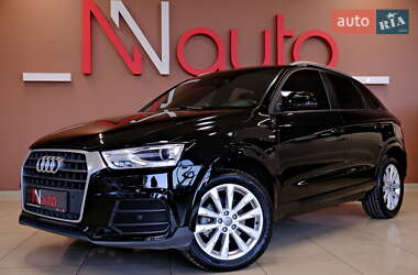 Позашляховик / Кросовер Audi Q3 2018 в 