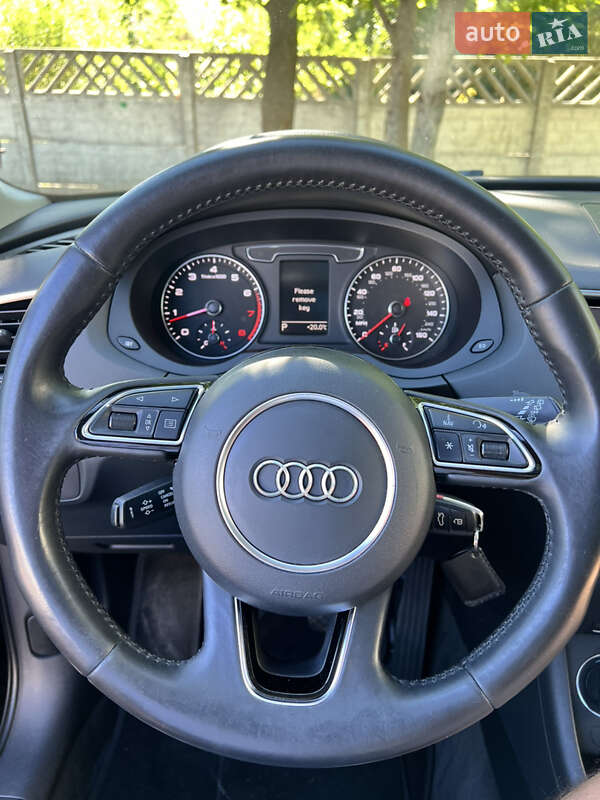 Внедорожник / Кроссовер Audi Q3 2016 в Ивано-Франковске