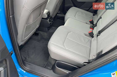 Внедорожник / Кроссовер Audi Q3 2020 в 