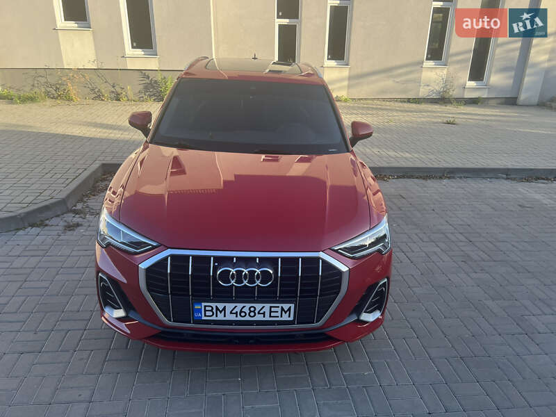 Внедорожник / Кроссовер Audi Q3 2019 в Сумах