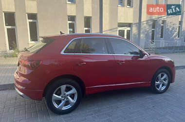 Внедорожник / Кроссовер Audi Q3 2019 в Сумах