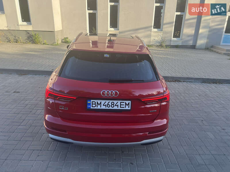 Внедорожник / Кроссовер Audi Q3 2019 в Сумах