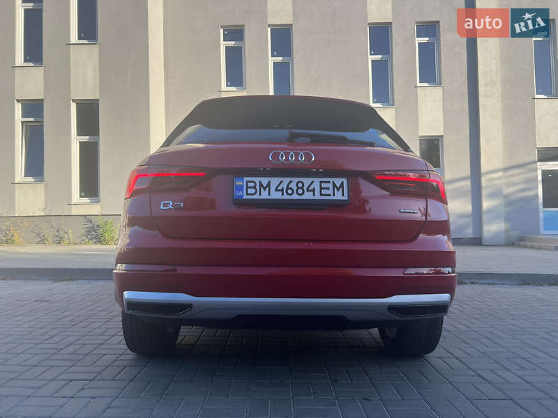 Внедорожник / Кроссовер Audi Q3 2019 в Сумах
