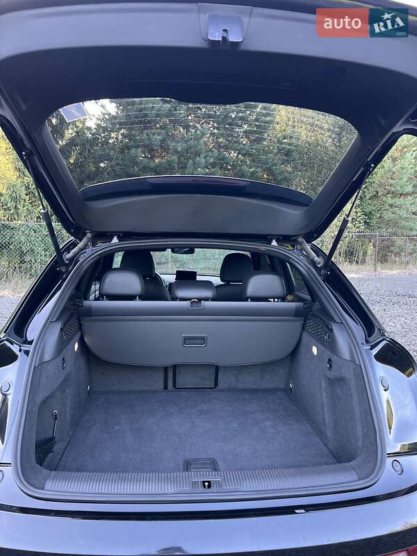 Внедорожник / Кроссовер Audi Q3 2018 в Луцке