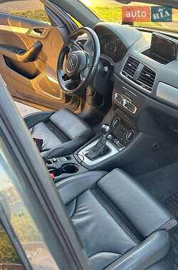 Внедорожник / Кроссовер Audi Q3 2017 в 