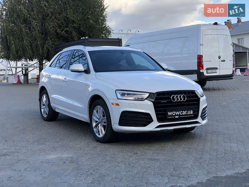 Позашляховик / Кросовер Audi Q3 2017 в Чернівцях