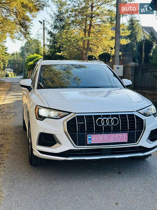 Внедорожник / Кроссовер Audi Q3 2019 в Лубнах