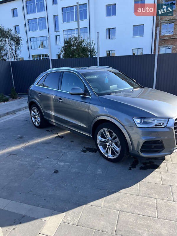 Внедорожник / Кроссовер Audi Q3 2015 в Самборе
