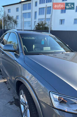 Внедорожник / Кроссовер Audi Q3 2015 в 