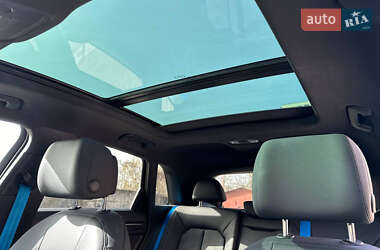 Позашляховик / Кросовер Audi Q3 2022 в 