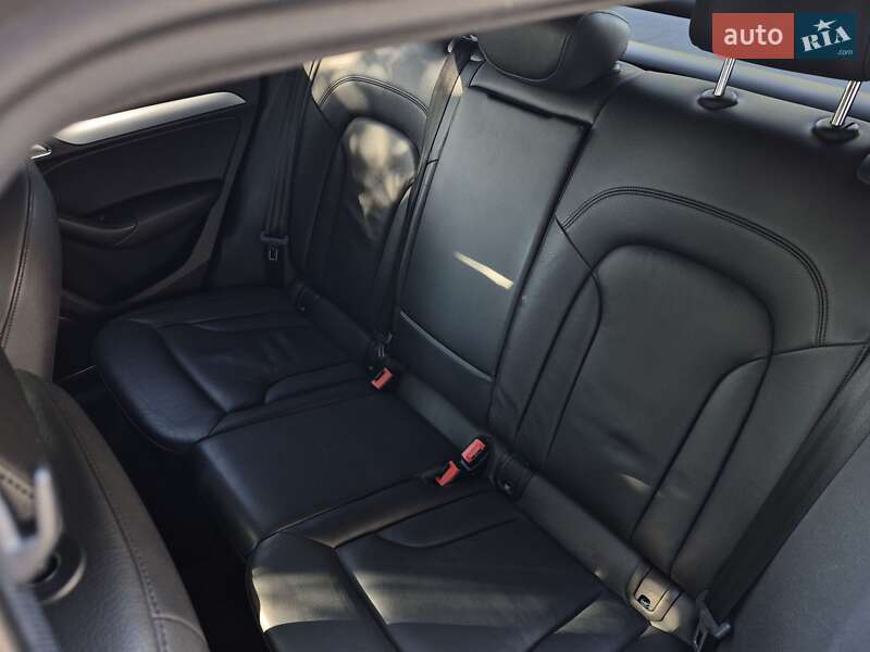 Позашляховик / Кросовер Audi Q3 2016 в Львові