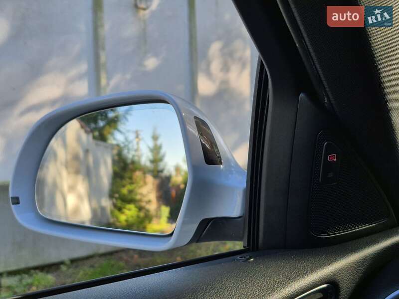 Внедорожник / Кроссовер Audi Q3 2016 в Львове