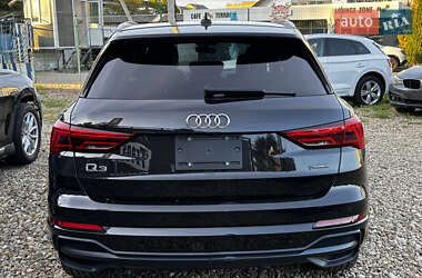 Внедорожник / Кроссовер Audi Q3 2019 в 