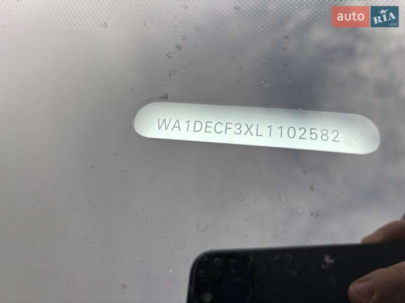 Внедорожник / Кроссовер Audi Q3 2020 в Каменец-Подольском