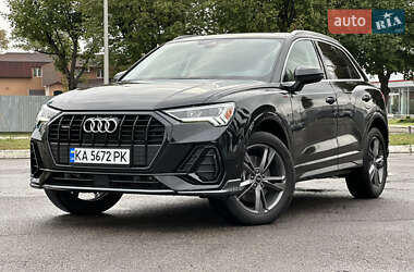 Внедорожник / Кроссовер Audi Q3 2023 в 